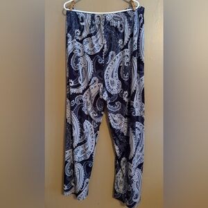Preloved great condition Size 2X (26/28)
denim 24/7 Blue Paisley pants